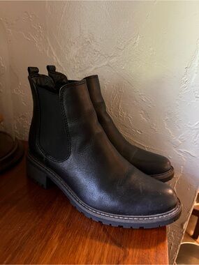 Telluride Clothing Company Black Leather Chelsea Boots 7.5